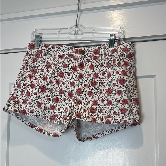 H&M pink and White Floral High Waist Shorts size 12. - Picture 1 of 5